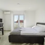 Andelo Апартаменты *