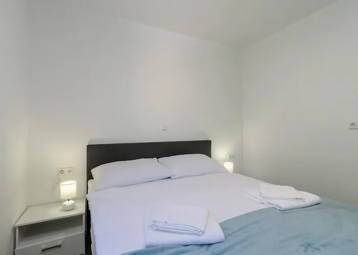 Andelo * トロギール