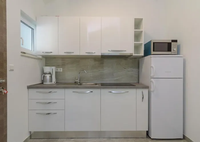 Andelo トロギール