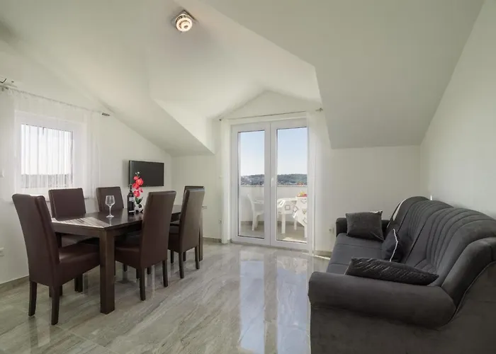 Andelo * トロギール